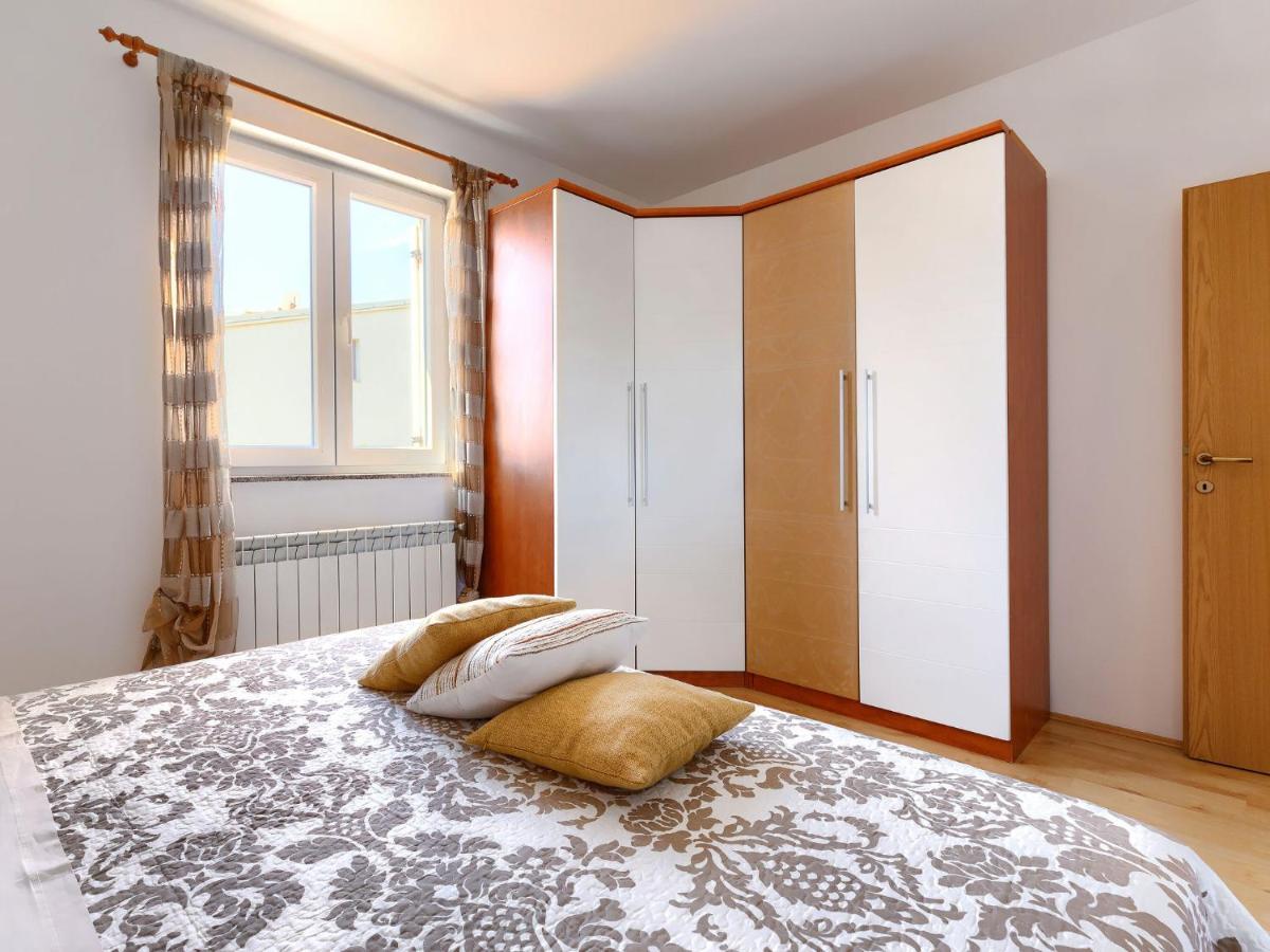 PUY Holiday Home House Eric&Paolo By Interhome מראה חיצוני תמונה
