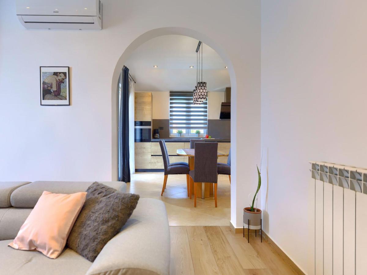 PUY Holiday Home House Eric&Paolo By Interhome מראה חיצוני תמונה