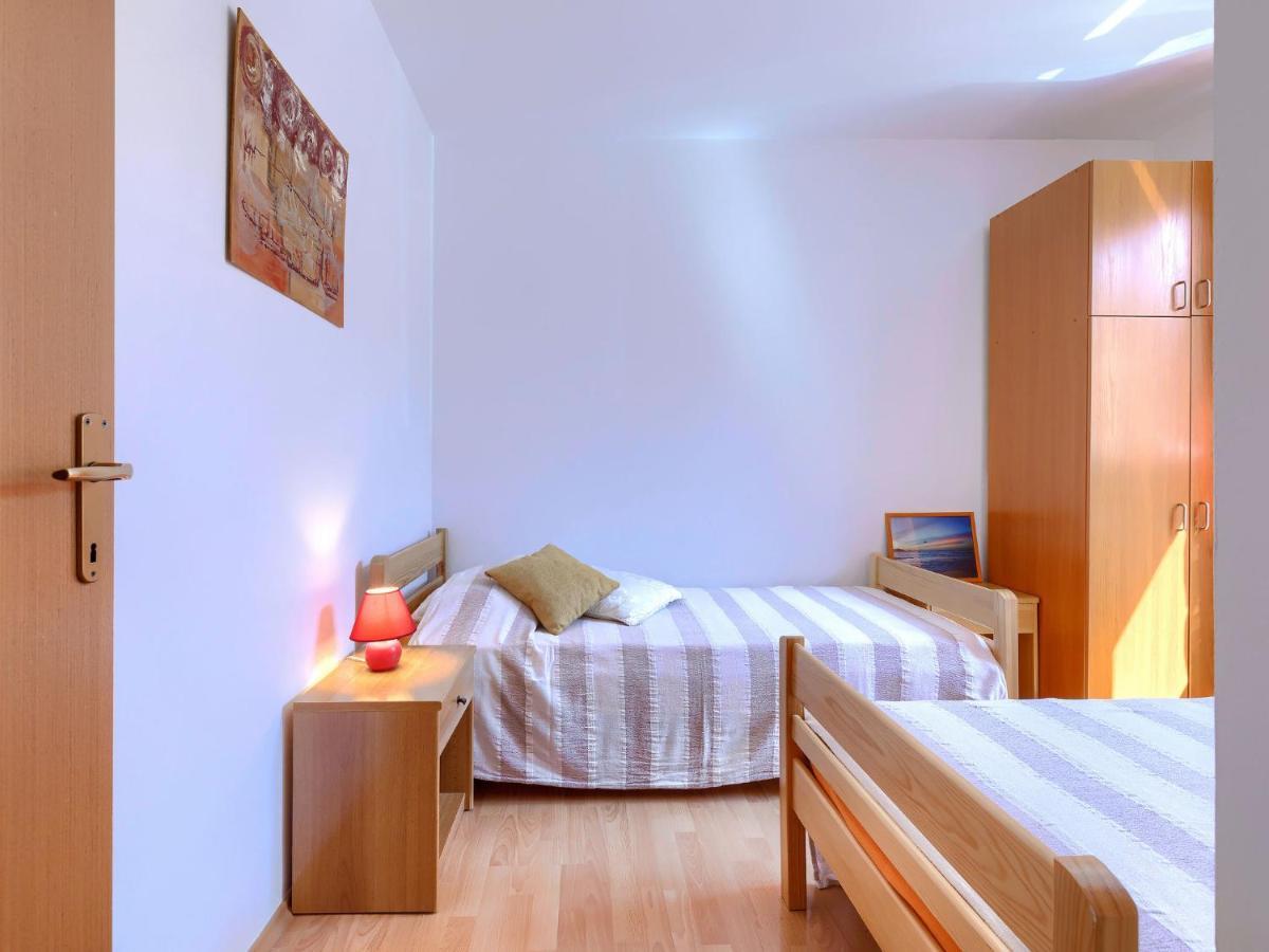 PUY Holiday Home House Eric&Paolo By Interhome מראה חיצוני תמונה