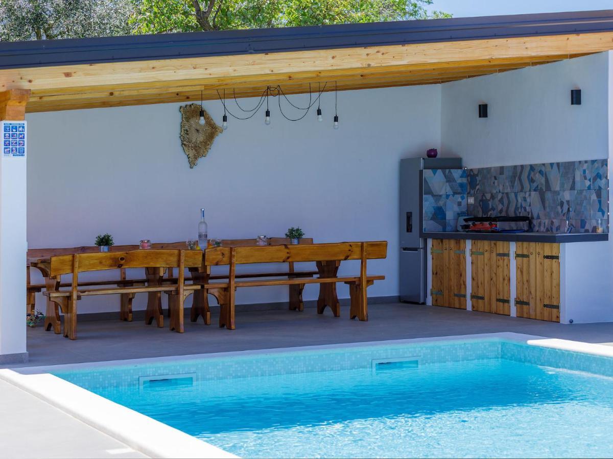PUY Holiday Home House Eric&Paolo By Interhome מראה חיצוני תמונה